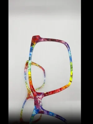 watercolor-rainbow-stained-glass-toppers-vid-thmb